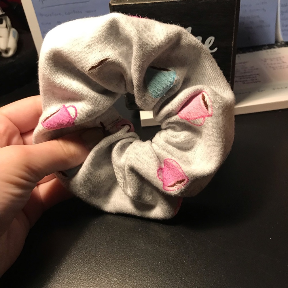 Coffee Mug Scrunchie - Picture 2 of 3